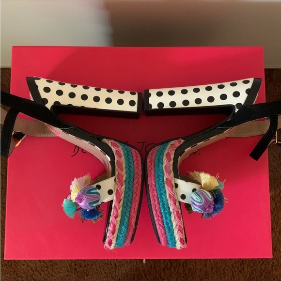 Betsey Johnson Heels size 5 Polka Dots - Picture 10 of 10